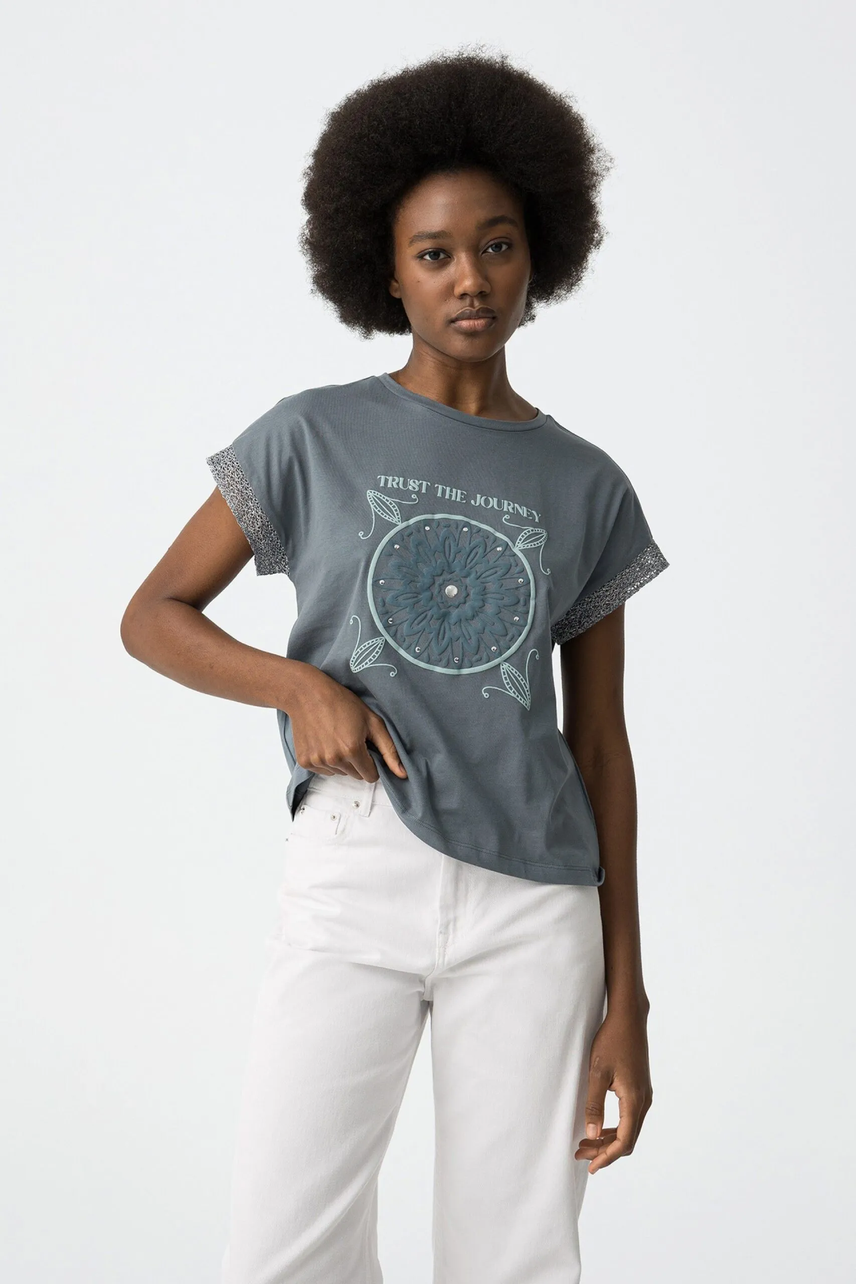 Camiseta Nomada Gris Azulado