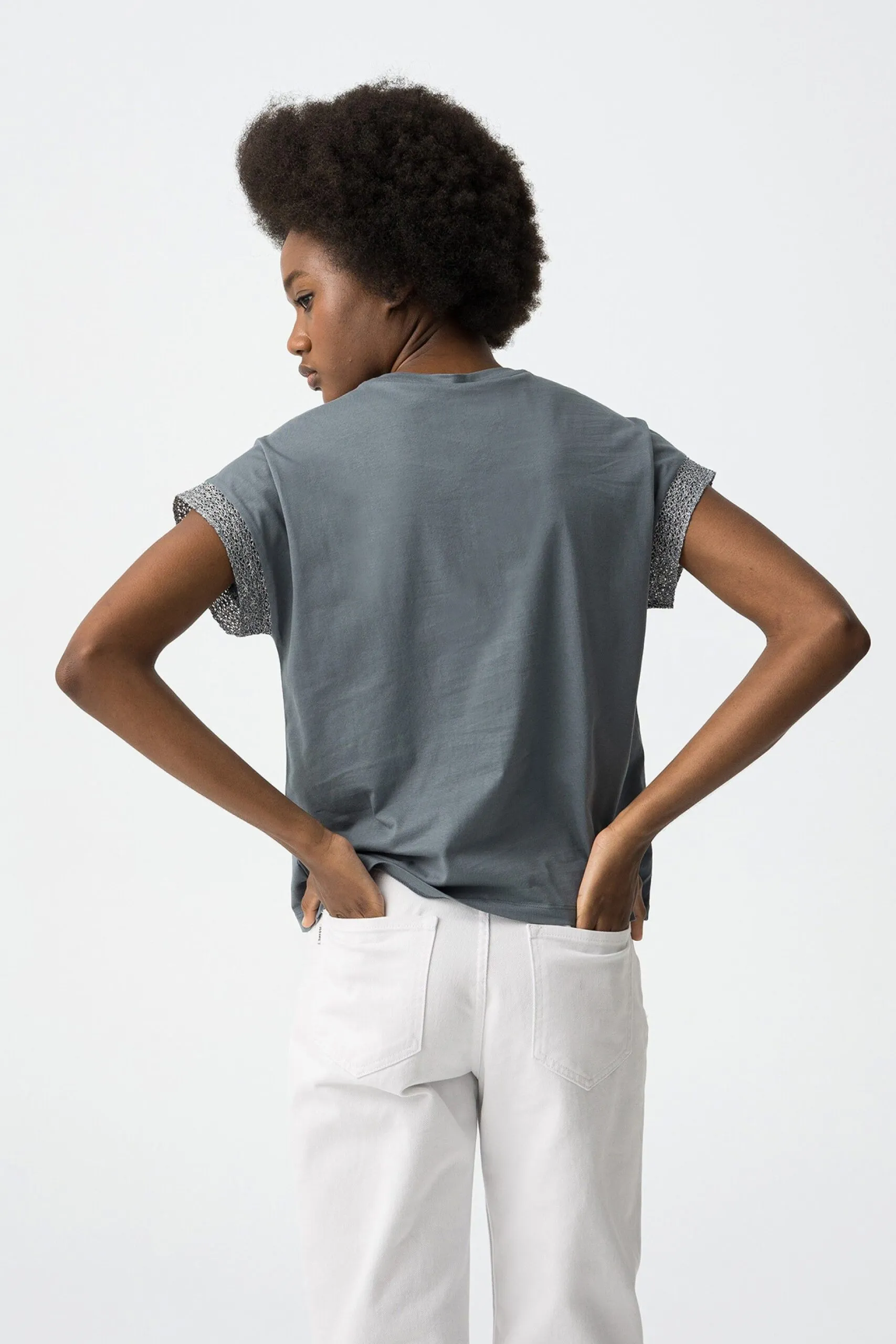 Camiseta Nomada Gris Azulado - Imagen 2