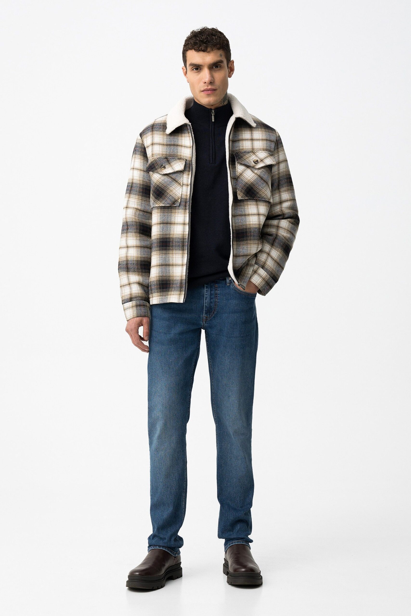 Vaquero Leo 269 - Imagen 2